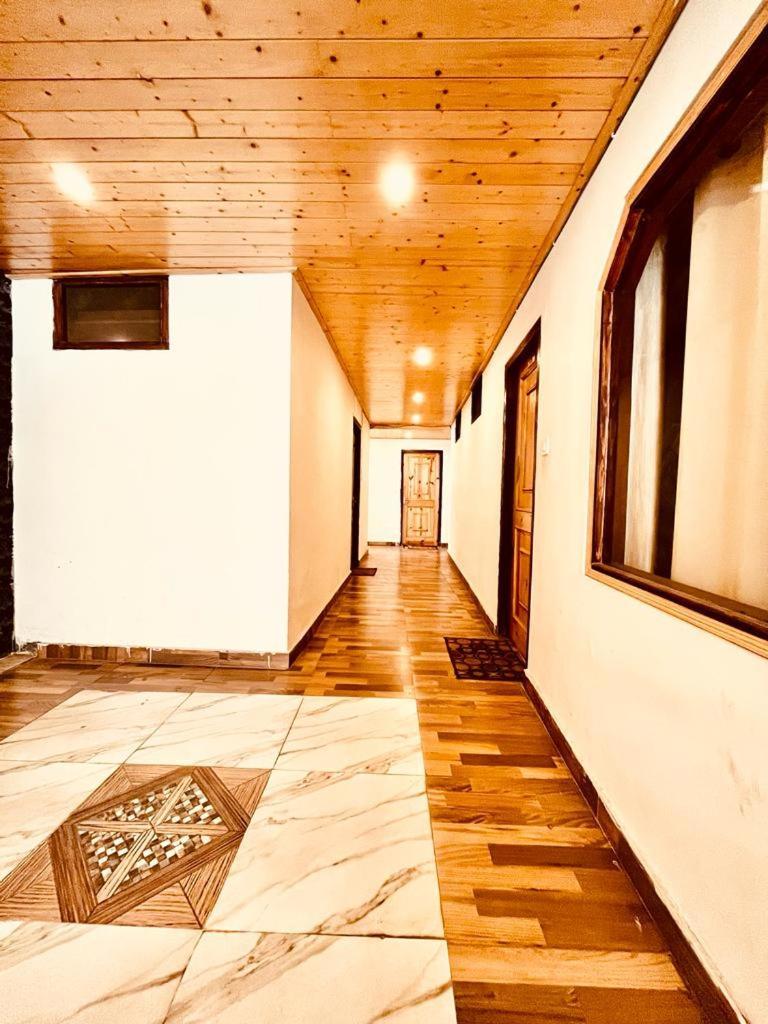 Hotel In Manali With Mountain View Near Mall Road المظهر الخارجي الصورة