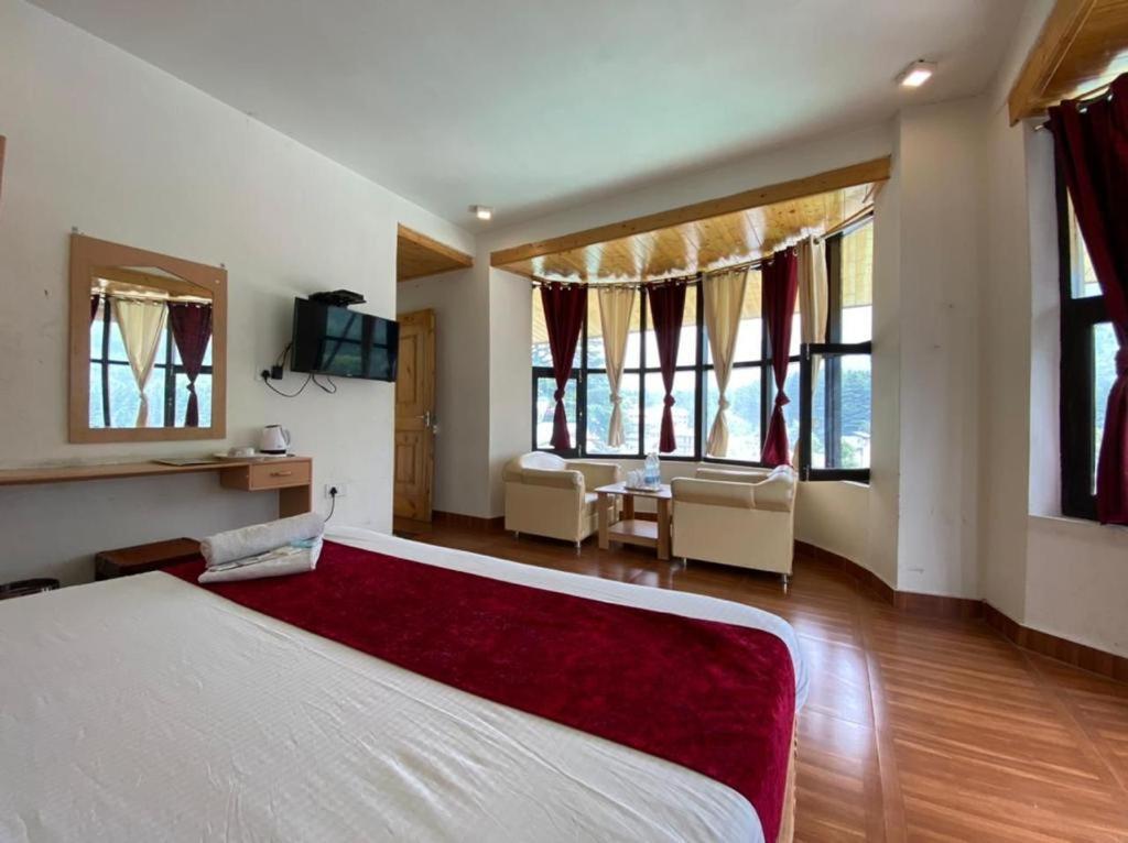 Hotel In Manali With Mountain View Near Mall Road المظهر الخارجي الصورة